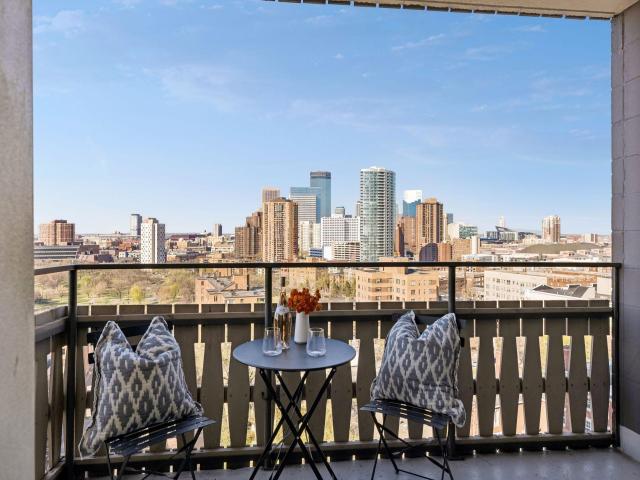 400 Groveland Avenue Unit 1212 Minneapolis MN 55403 - MLS# 7043154