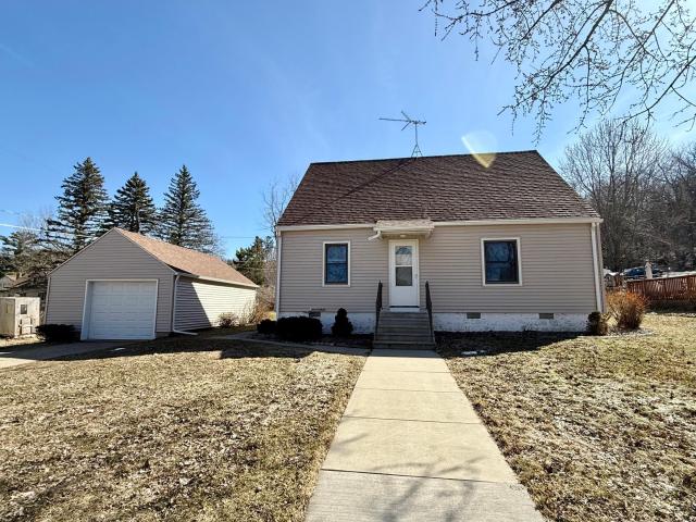 115 2nd Street S Cannon Falls MN 55009 - MLS# 7043202