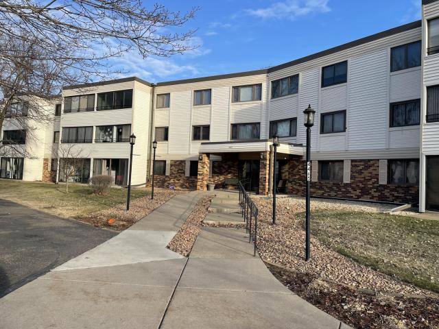 4465 Trenton Lane N Unit 103 Minneapolis MN 55442 - MLS# 7043342