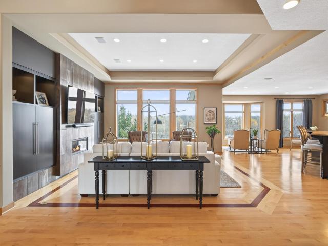 21115 Ridgewood Trail Lakeville MN 55044 - MLS# 7043416