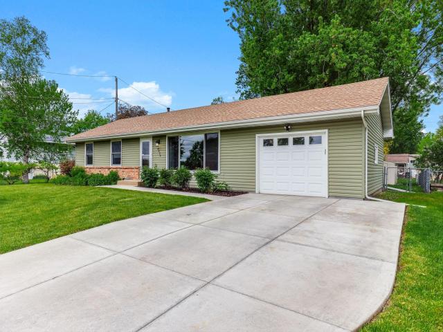9324 30th Avenue N Minneapolis MN 55427 - MLS# 7043586