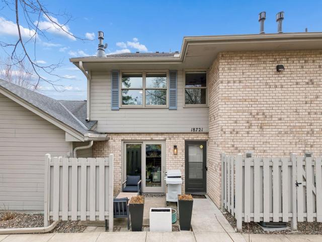 18721 Clear View Court Minnetonka MN 55345 - MLS# 7043622