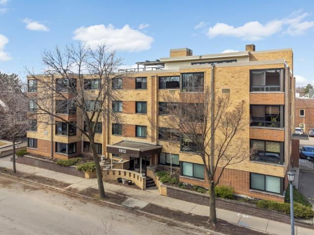 1912 Dupont Avenue S Unit 405 Minneapolis MN 55403 - MLS# 7043715