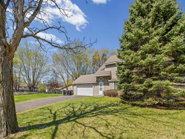 1623 106th Avenue NW Minneapolis MN 55433 - MLS# 7043818