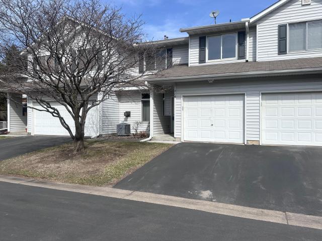 516 Roundhouse Street Shakopee MN 55379 - MLS# 7043827