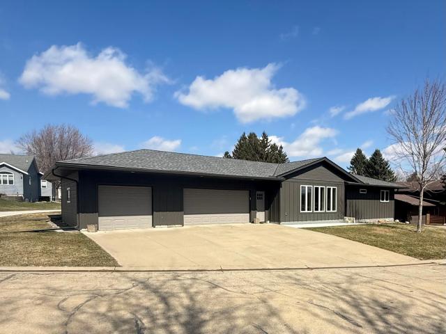 905 Larson Drive Zumbrota MN 55992 - MLS# 7044003