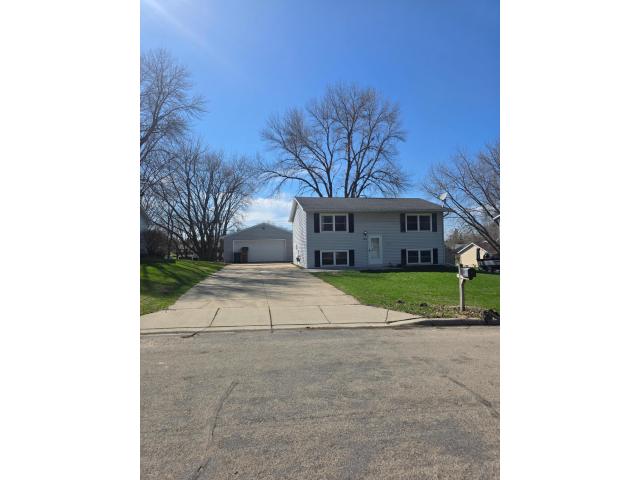 1617 Crystal Drive Albert Lea MN 56007 - MLS# 7044394