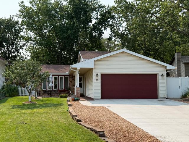 812 123rd Lane NW Minneapolis MN 55448 - MLS# 7045073