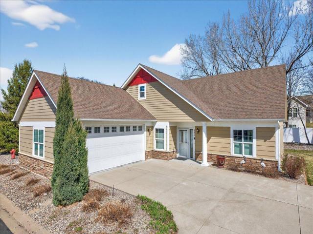 342 E Travelers Trail Burnsville MN 55337 - MLS# 7045156