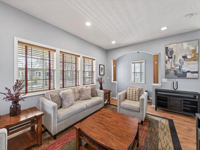 1109 Lawson Avenue E Saint Paul MN 55106 - MLS# 7045159