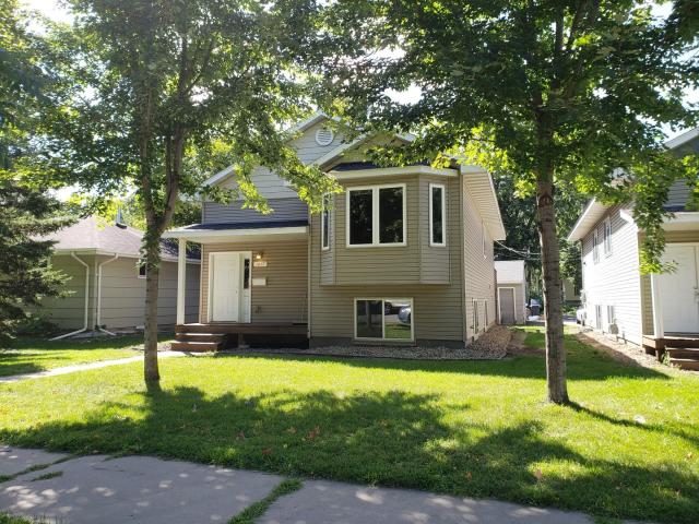 1081 26th Avenue SE Minneapolis MN 55414 - MLS# 7045367
