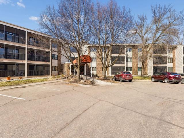 3150 Glen Oaks Avenue Unit 111A White Bear Lake MN 55110 - MLS# 7045417