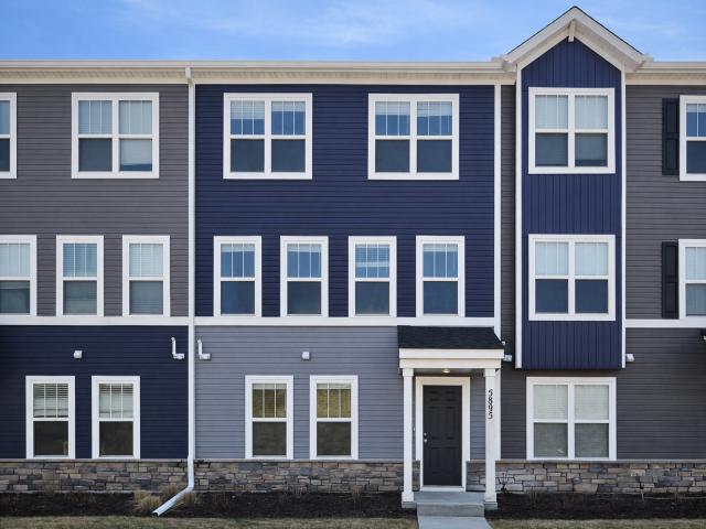 5895 156th Way Apple Valley MN 55124 - MLS# 7045785