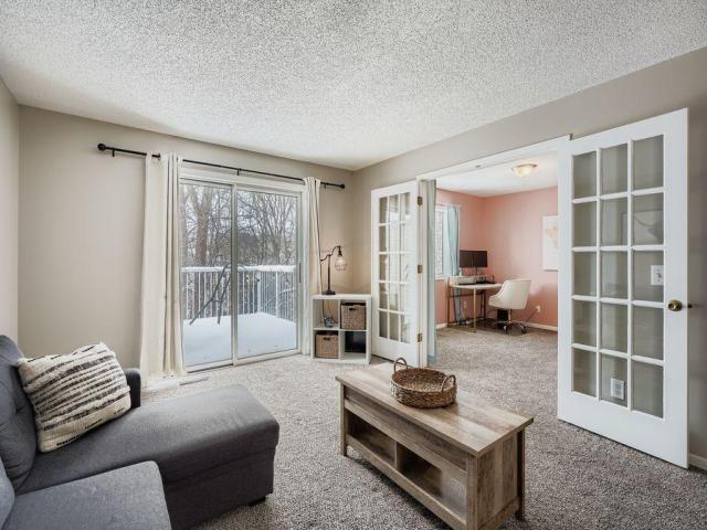 927 Pond View Court Vadnais Heights MN 55127 - MLS# 7045944