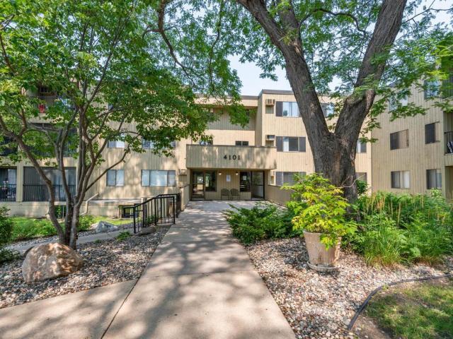 4101 Parklawn Avenue Unit 130 Edina MN 55435 - MLS# 7045953