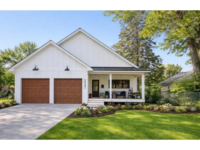 2241 8th Street Saint Paul MN 55110 - MLS# 7046022