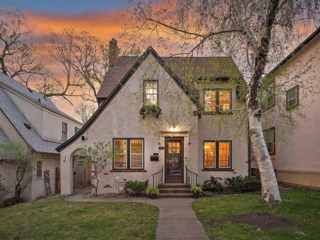 2103 Saint Clair Avenue Saint Paul MN 55105 - MLS# 7046199