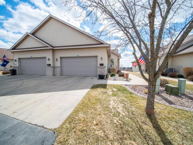 2714 Century Ct NE Rochester MN 55906 - MLS# 7046336