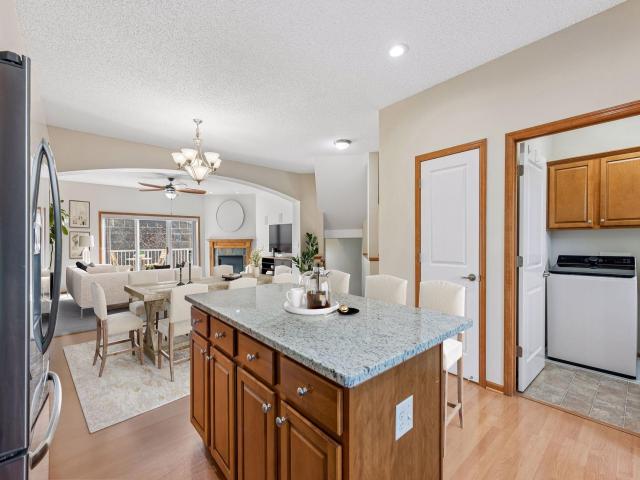 3264 Oak View Drive Woodbury MN 55129 - MLS# 7046406