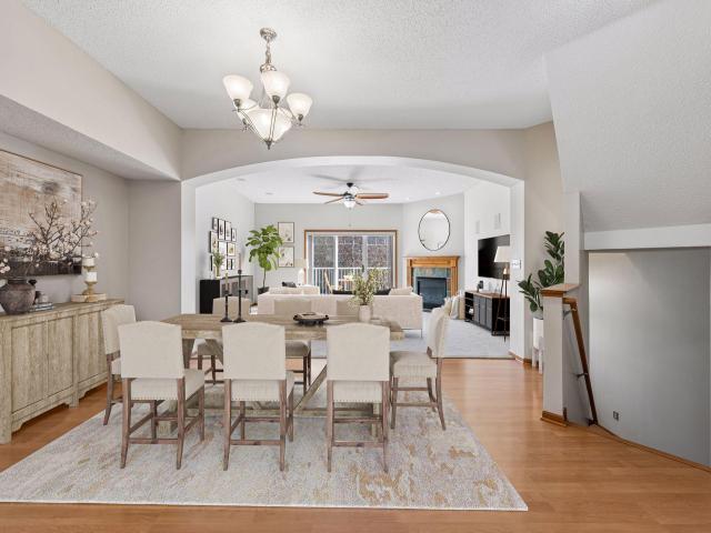 3264 Oak View Drive Woodbury MN 55129 - MLS# 7046406