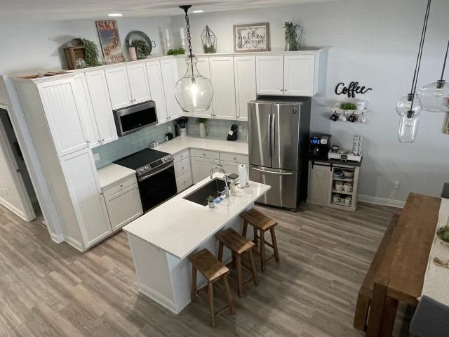 1702 N Lakeshore Drive Unit 2 Lake City MN 55041 - MLS# 7046935