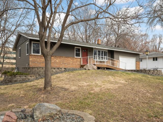 11004 Oak Knoll Terrace N Hopkins MN 55305 - MLS# 7046941