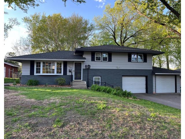 7000 Hill Place N Minneapolis MN 55427 - MLS# 7046944