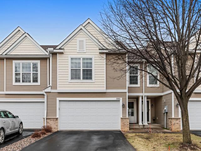 10682 Ironwood Parkway Woodbury MN 55129 - MLS# 7046967