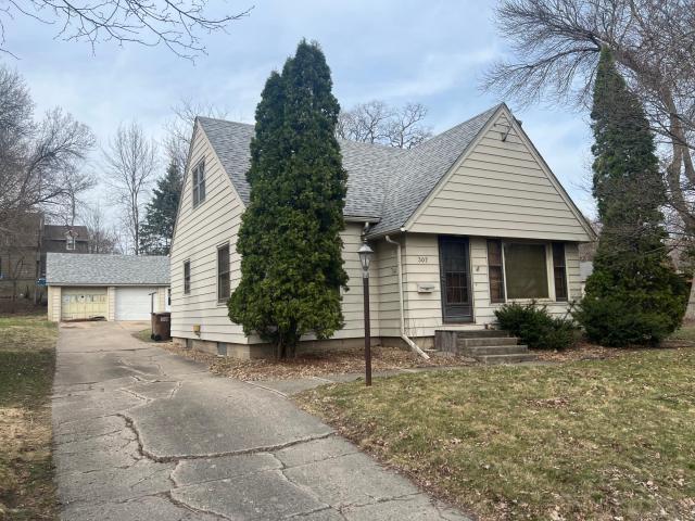 307 E 6th Street Albert Lea MN 56007 - MLS# 7047027