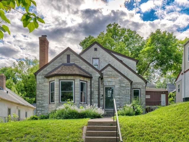 1651 Washburn Avenue N Minneapolis MN 55411 - MLS# 7047137