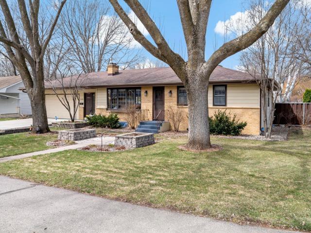 1254 Prairie Street Chaska MN 55318 - MLS# 7047291
