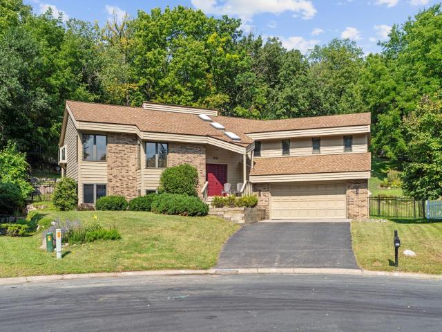 8524 Park Knoll Circle Minneapolis MN 55438 - MLS# 7047305