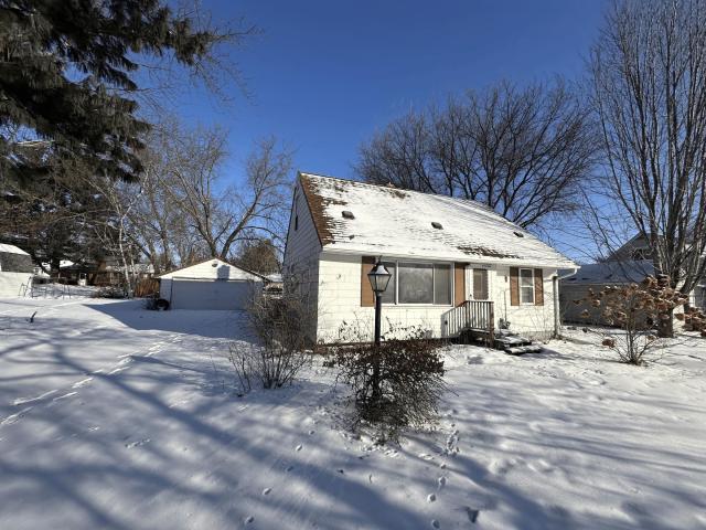 121 Roselawn Avenue E Maplewood MN 55117 - MLS# 7047471