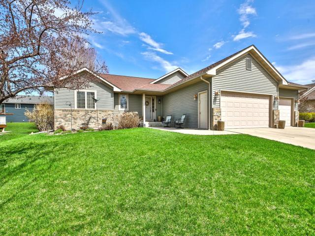 870 Brook Lane NE Owatonna MN 55060 - MLS# 7047641