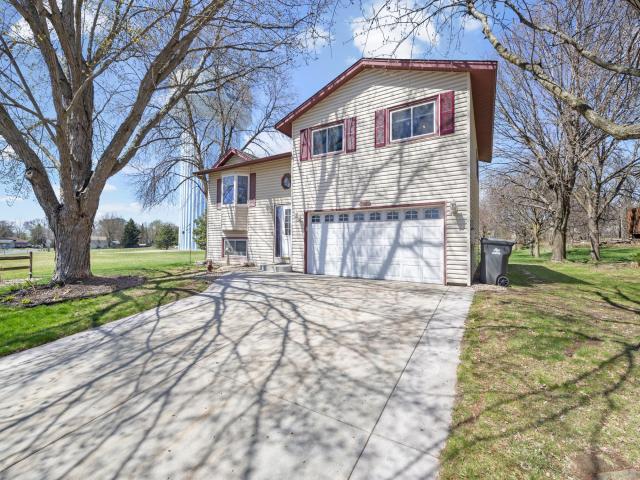 5610 Cedarwood Street NE Prior Lake MN 55372 - MLS# 7047785