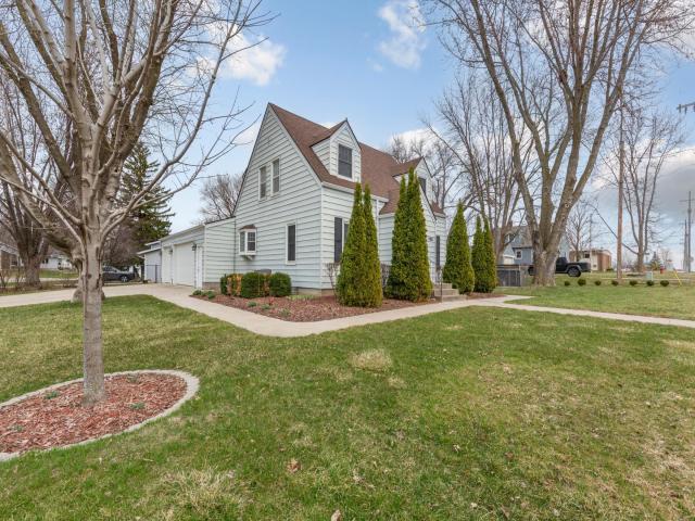 358 18th Street SW Owatonna MN 55060 - MLS# 7047799