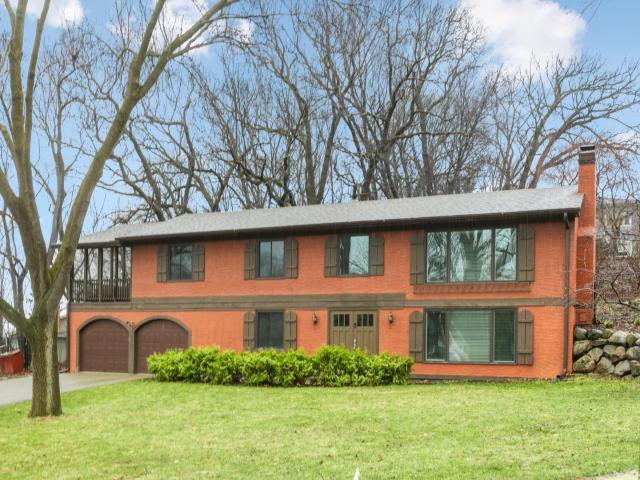 1533 Clare Lane Wayzata MN 55391 - MLS# 7047849