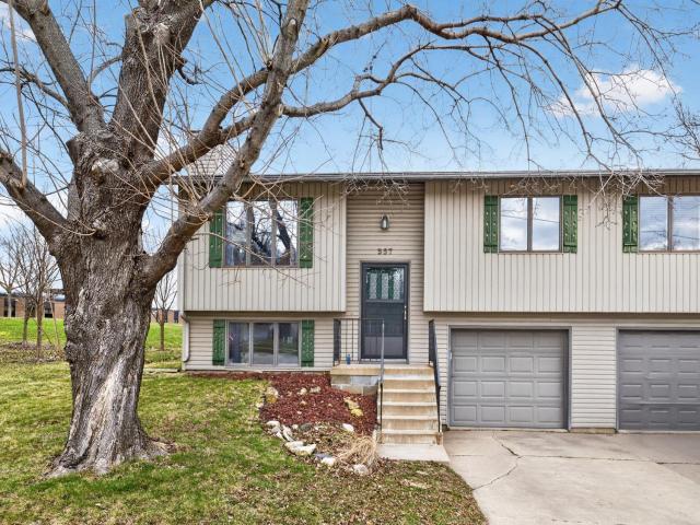 357 Elton Hills Drive NW Rochester MN 55901 - MLS# 7048297