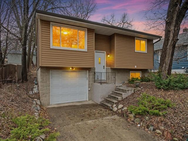 866 Wheeler Street N Saint Paul MN 55104 - MLS# 7048740