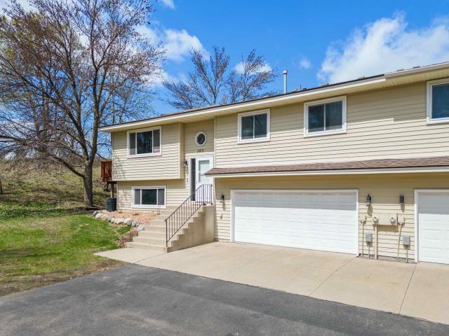 3831 Windcrest Court Saint Paul MN 55123 - MLS# 7048794