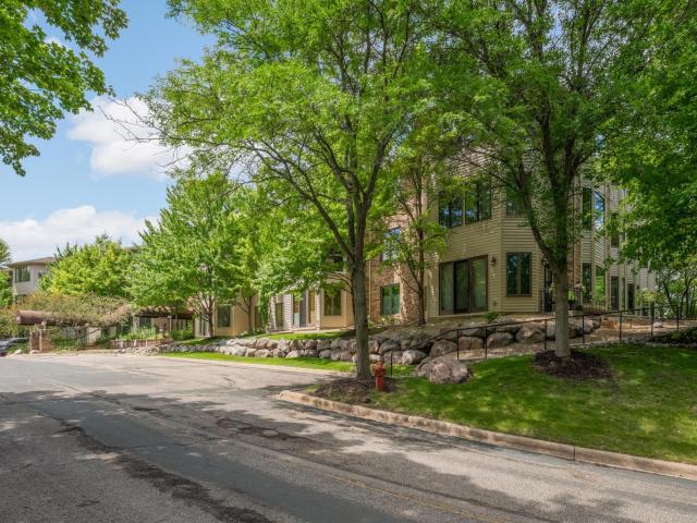 5985 Rowland Road Unit 302 Hopkins MN 55343 - MLS# 7048830