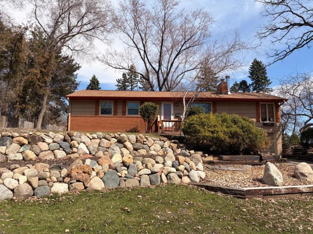 2639 Cedar Crest Road E Hopkins MN 55305 - MLS# 7048853