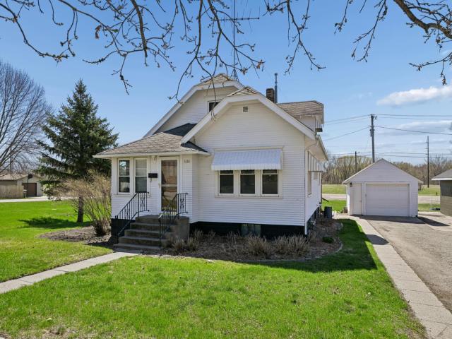 1028 10th Street E Glencoe MN 55336 - MLS# 7048877