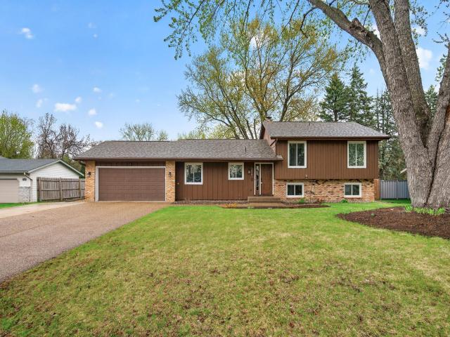 1208 Echo Drive Burnsville MN 55337 - MLS# 7049244