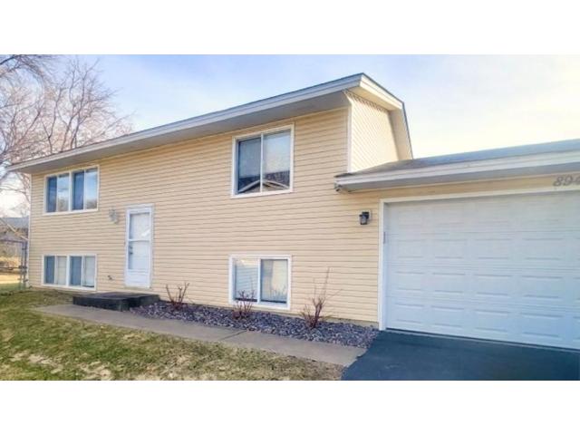 8942 Vinewood Lane N Maple Grove MN 55369 - MLS# 7049327