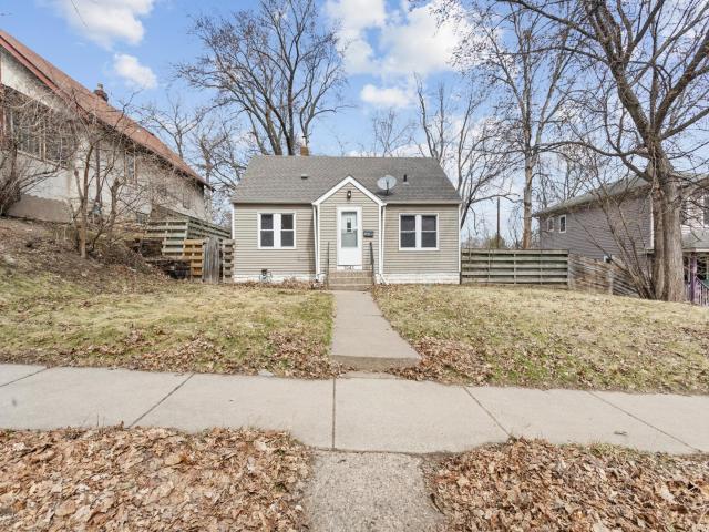 1041 6th Street E Saint Paul MN 55106 - MLS# 7049353