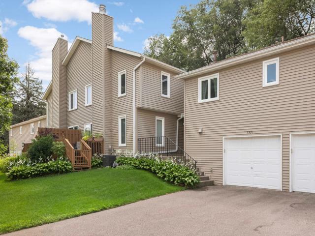 7321 Woodstock Curve Minneapolis MN 55438 - MLS# 7049454