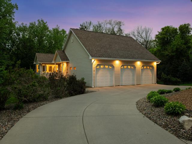 719 Spring Creek Circle Mendota Heights MN 55118 - MLS# 7049586