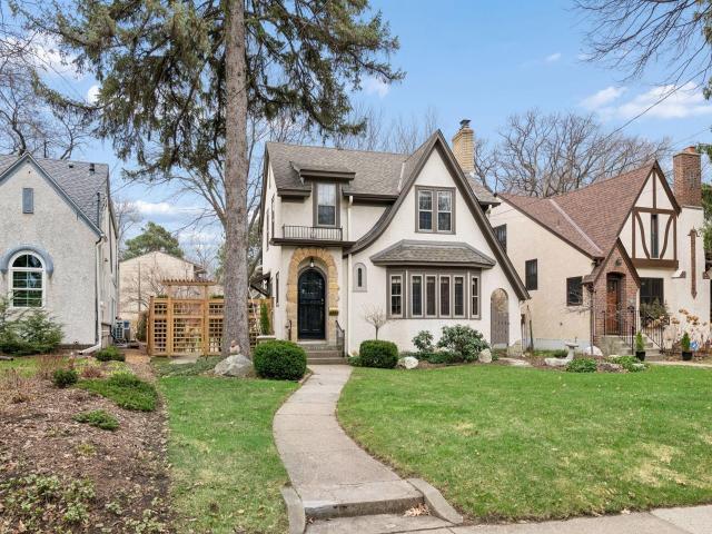 1041 Thomas Avenue S Minneapolis MN 55405 - MLS# 7049623