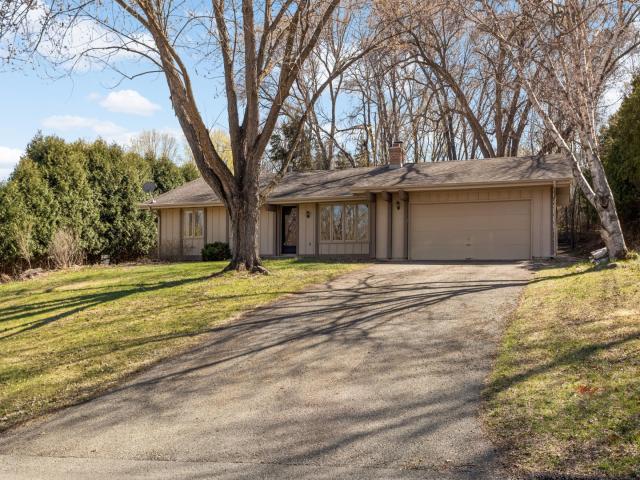 12751 Gerard Drive Eden Prairie MN 55346 - MLS# 7049823